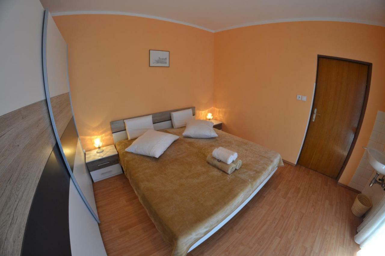 Apartman Jadranka Palit 外观 照片
