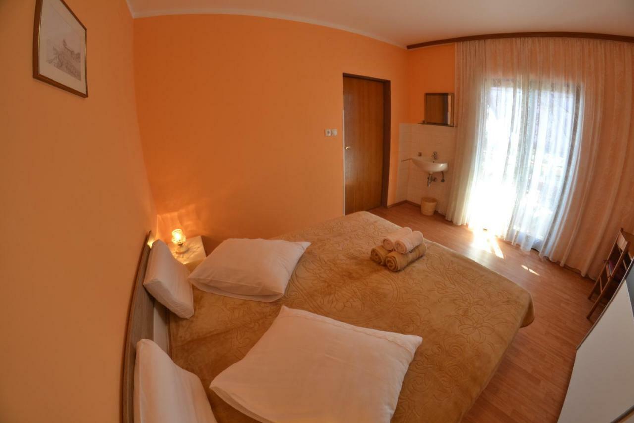 Apartman Jadranka Palit 外观 照片