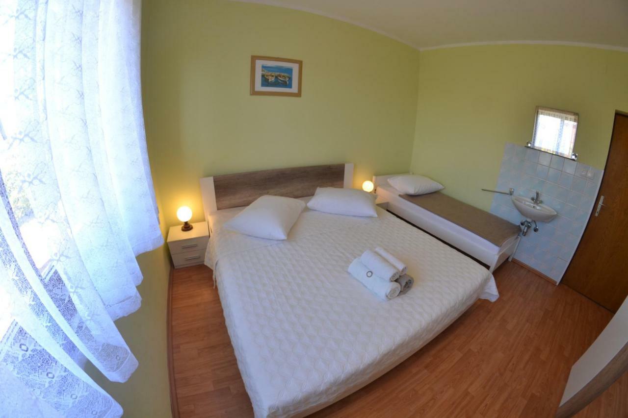 Apartman Jadranka Palit 外观 照片